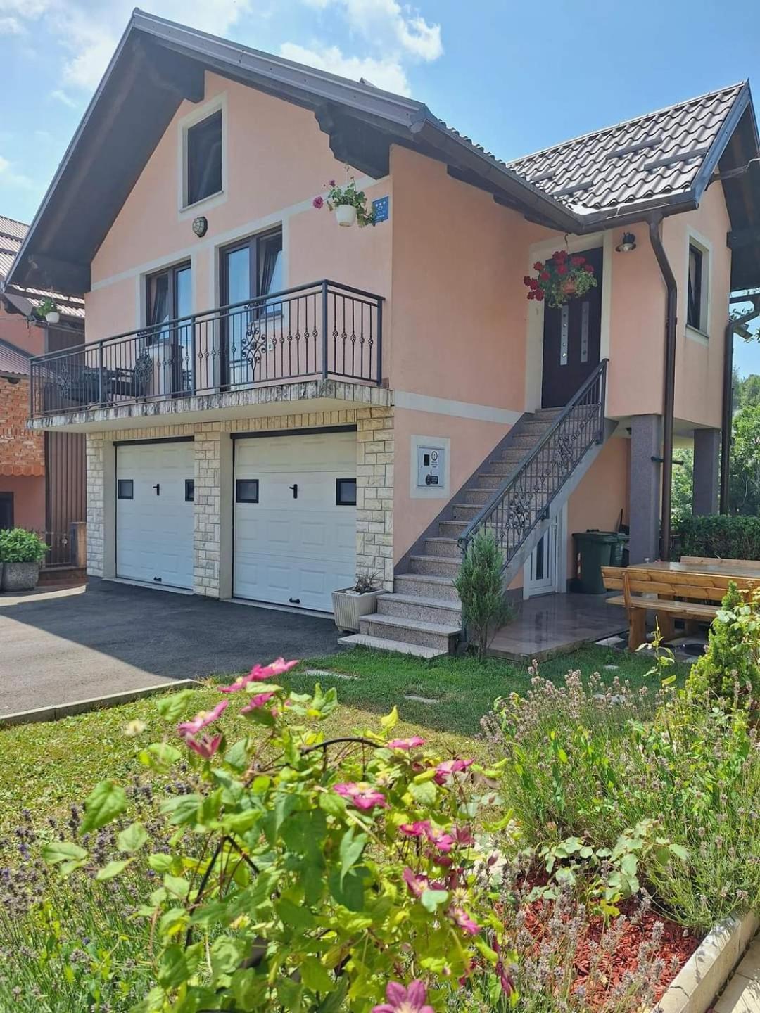 Holiday Home Lana Fužine Kültér fotó