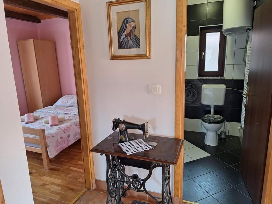Holiday Home Lana Fužine Kültér fotó